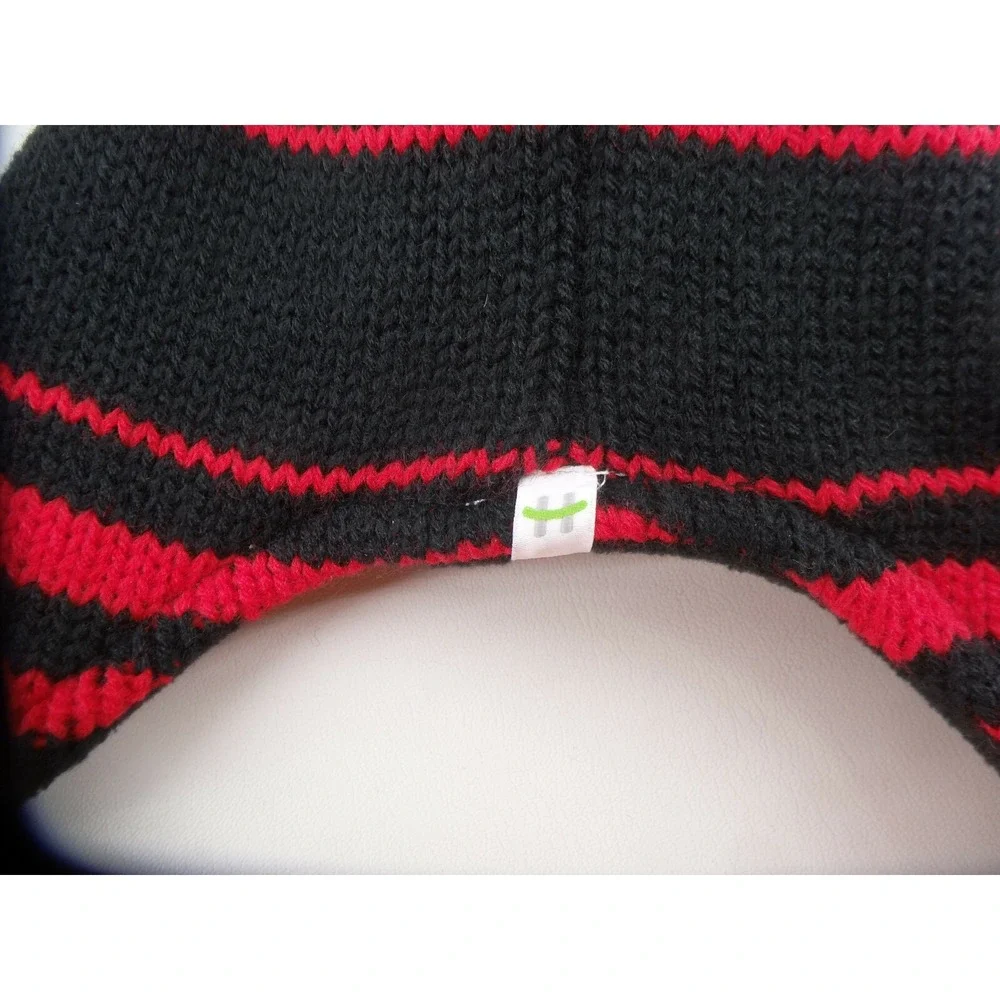 Kids Winter Hat & Ski Mittens Hot Paws Brand Cold Weather Gloves‎ Red Black